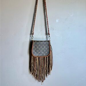 Vintage Boho Blonde Journey